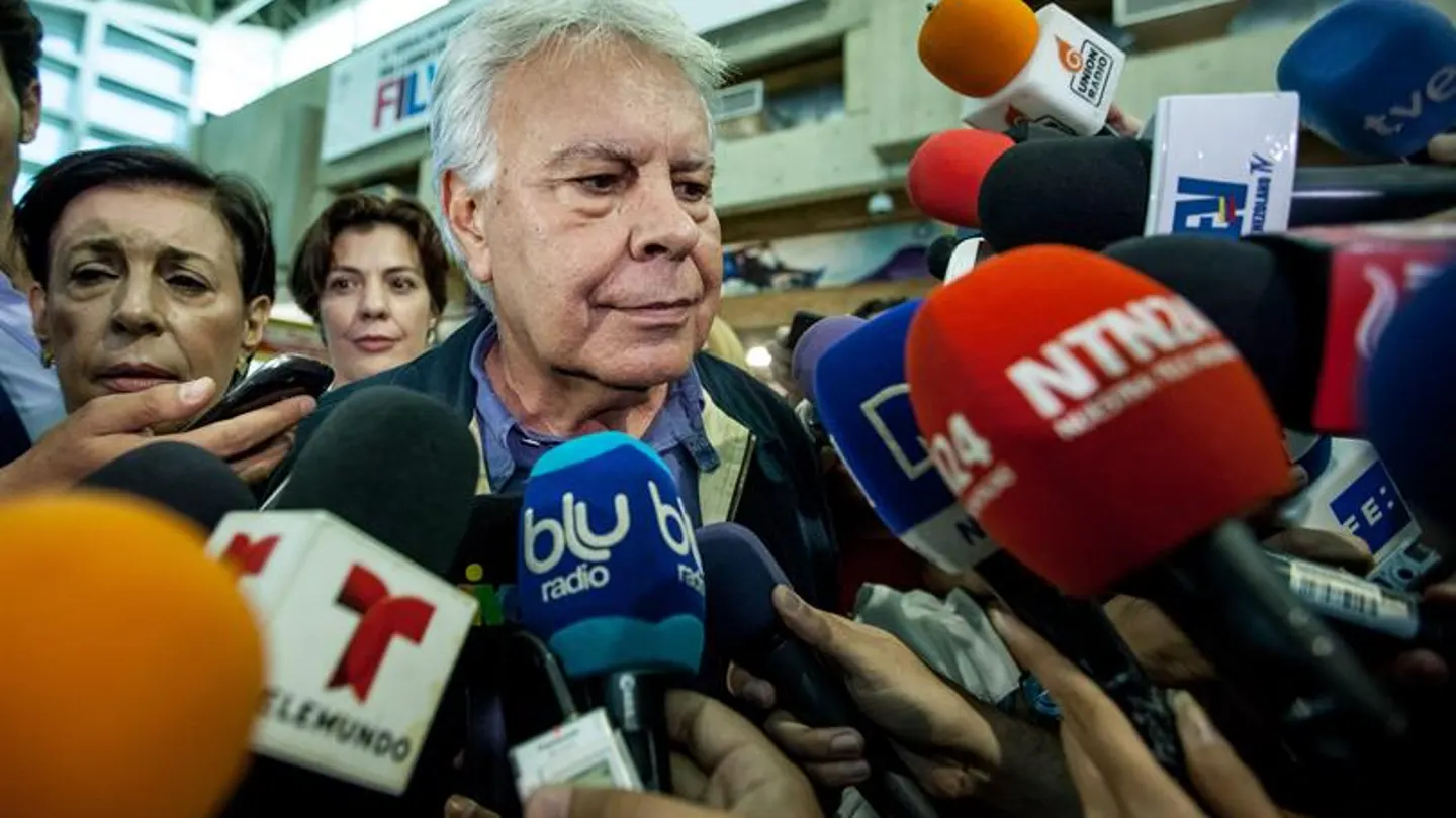 Felipe González llega a Caracas Felipe González llega a Caracas