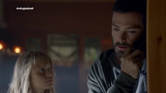 Álex quiere que Emma y Ani huyan con él Álex quiere que Emma y Ani huyan con él