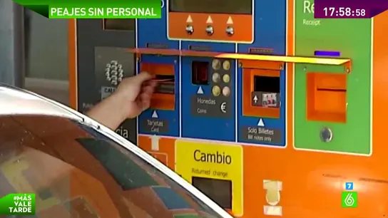 El Gobierno presiona para que en los peajes no sólo trabajen máquinas El Gobierno presiona para que en los peajes no sólo trabajen máquinas