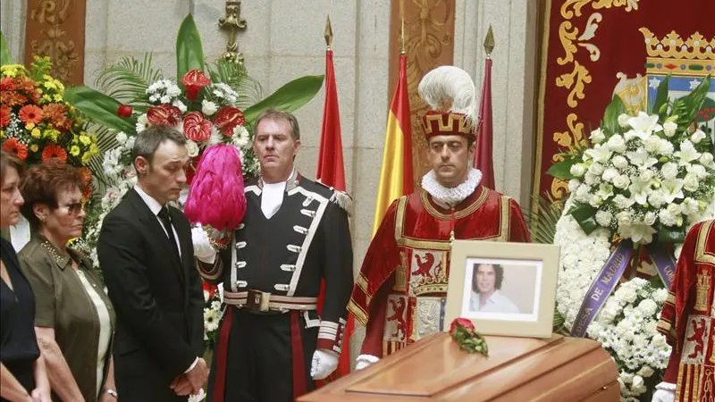 Emocionada despedida a Pedro Zerolo, un luchador por la igualdad