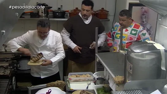 El caótico servicio de reapertura de 'La Corte' El caótico servicio de reapertura de 'La Corte'