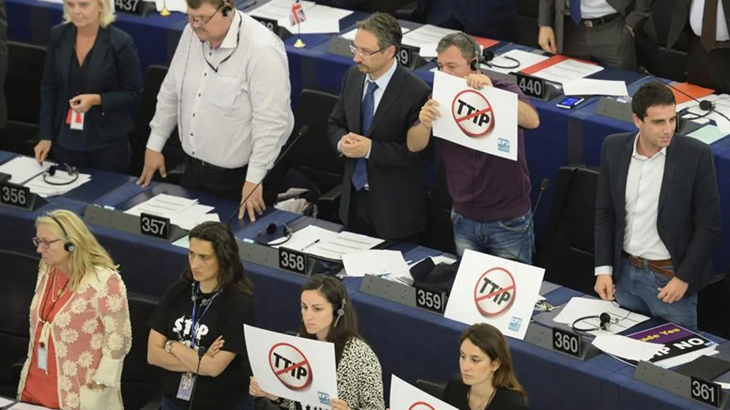 Protesta en el Parlamento Europeo contra el TTIP Protesta en el Parlamento Europeo contra el TTIP