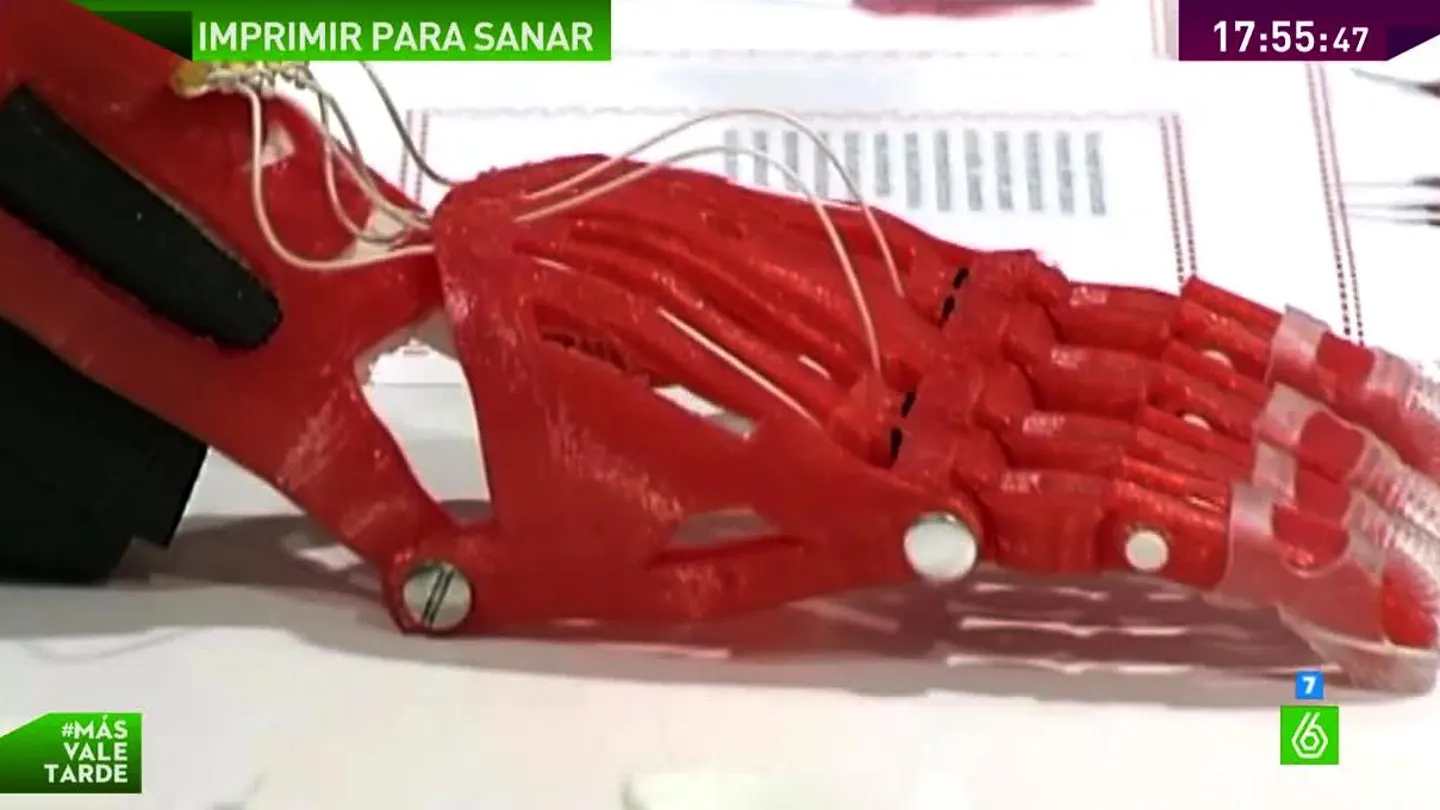 Una mano impresa en 3D Una mano impresa en 3D