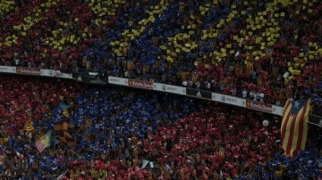 Imagen de la grada durante el partido del Barça y Athletic