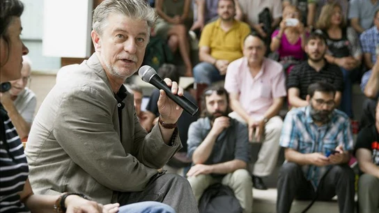 Pedro Santisteve, nuevo alcalde de Zaragoza: "Parar los desahucios, la prioridad" Pedro Santisteve, nuevo alcalde de Zaragoza: "Parar los desahucios, la prioridad"