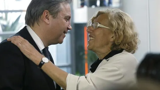 Manuela Carmena, junto al candidato municipal del PSOE, Antonio Miguel Carmona Manuela Carmena, junto al candidato municipal del PSOE, Antonio Miguel Carmona