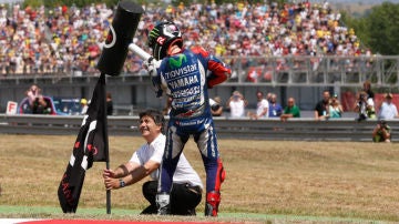 Jorge Lorenzo clava la bandera en el GP de Cataluña