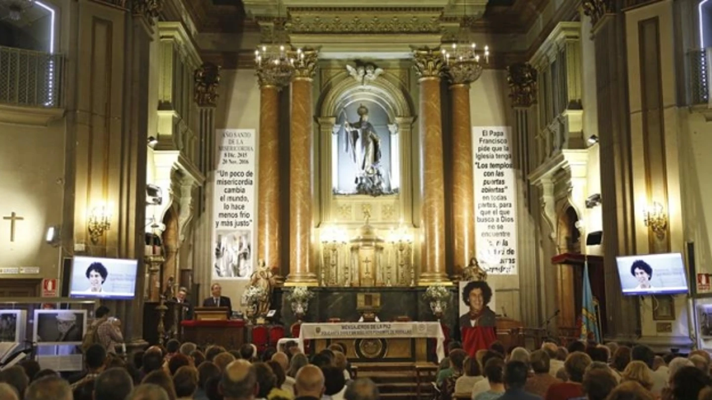 El arzobispo de Madrid, descontento con el padre Ángel por el homenaje a Pedro Zerolo El arzobispo de Madrid, descontento con el padre Ángel por el homenaje a Pedro Zerolo