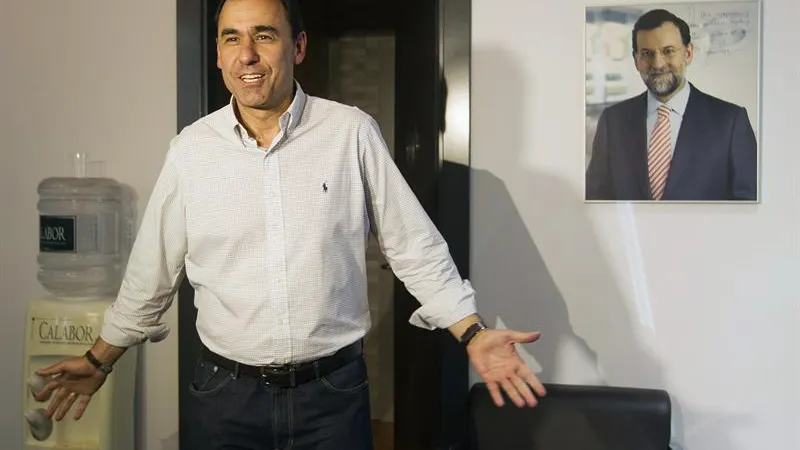 Martínez Maíllo antes de una rueda de prensa