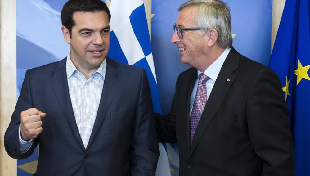 Tsipras y el presidente de la Comisión Europea