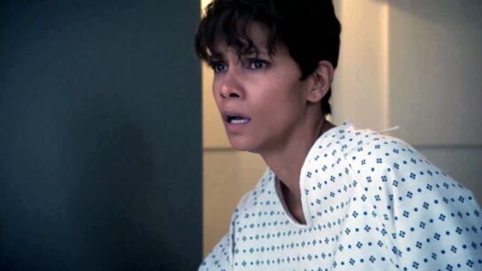 Molly intenta escapar sedada