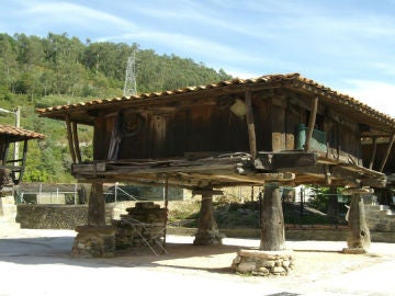 Horreo de Bueño, Asturias Horreo de Bueño, Asturias