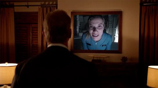 Molly chantajea a Sparks con un vídeo de Katie Molly chantajea a Sparks con un vídeo de Katie