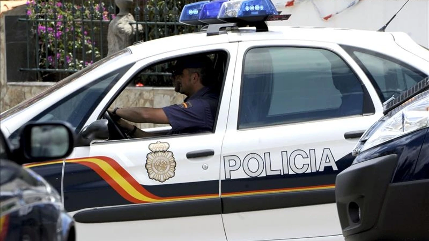 Un vehículo de la Policía Nacional Un vehículo de la Policía Nacional