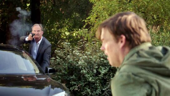 Sparks huye con el v&aacute;stago, tras utilizar a Molly