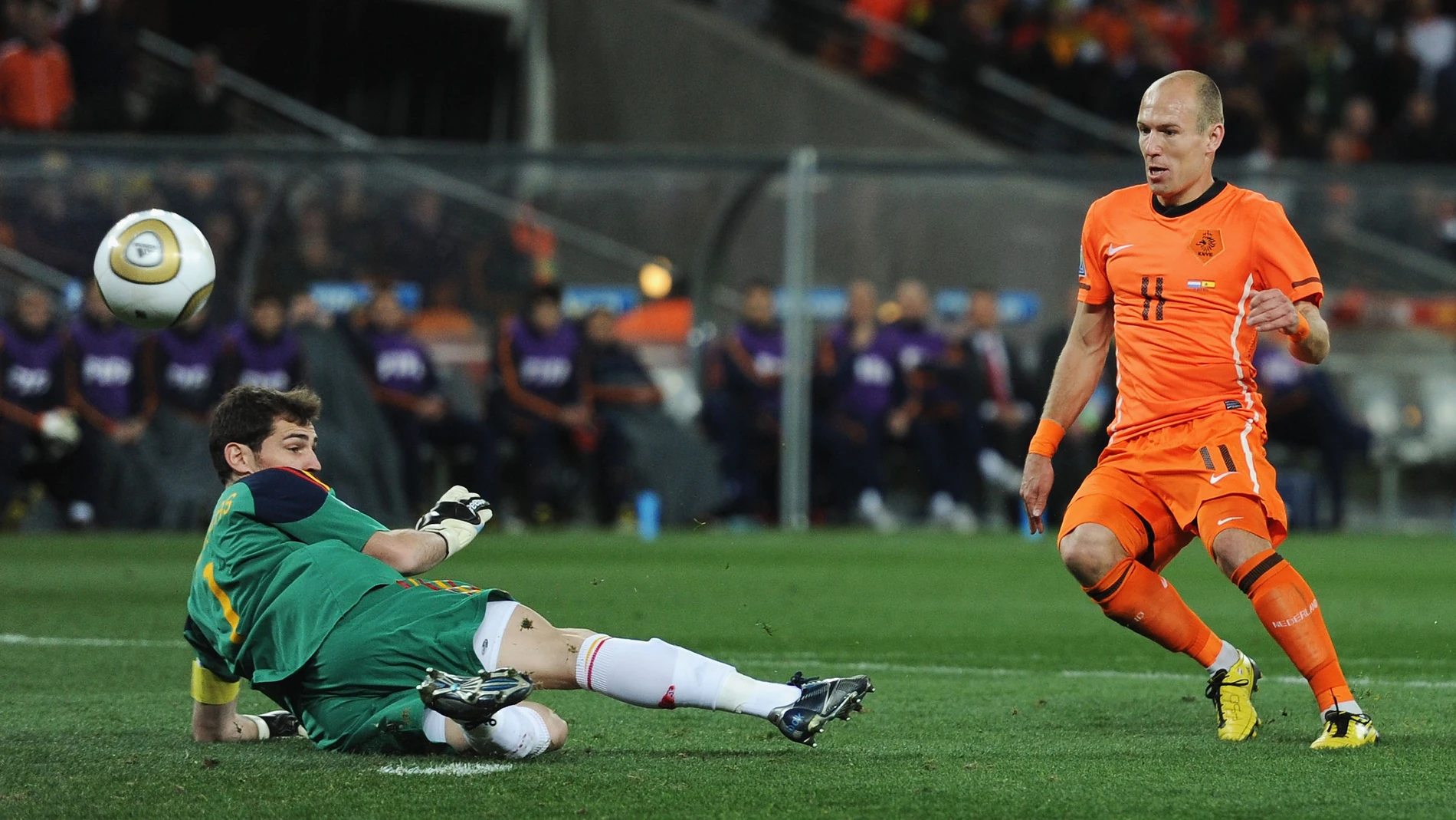 La famosa parada de Casillas a Robben en la final del Mundial de Sudáfrica.