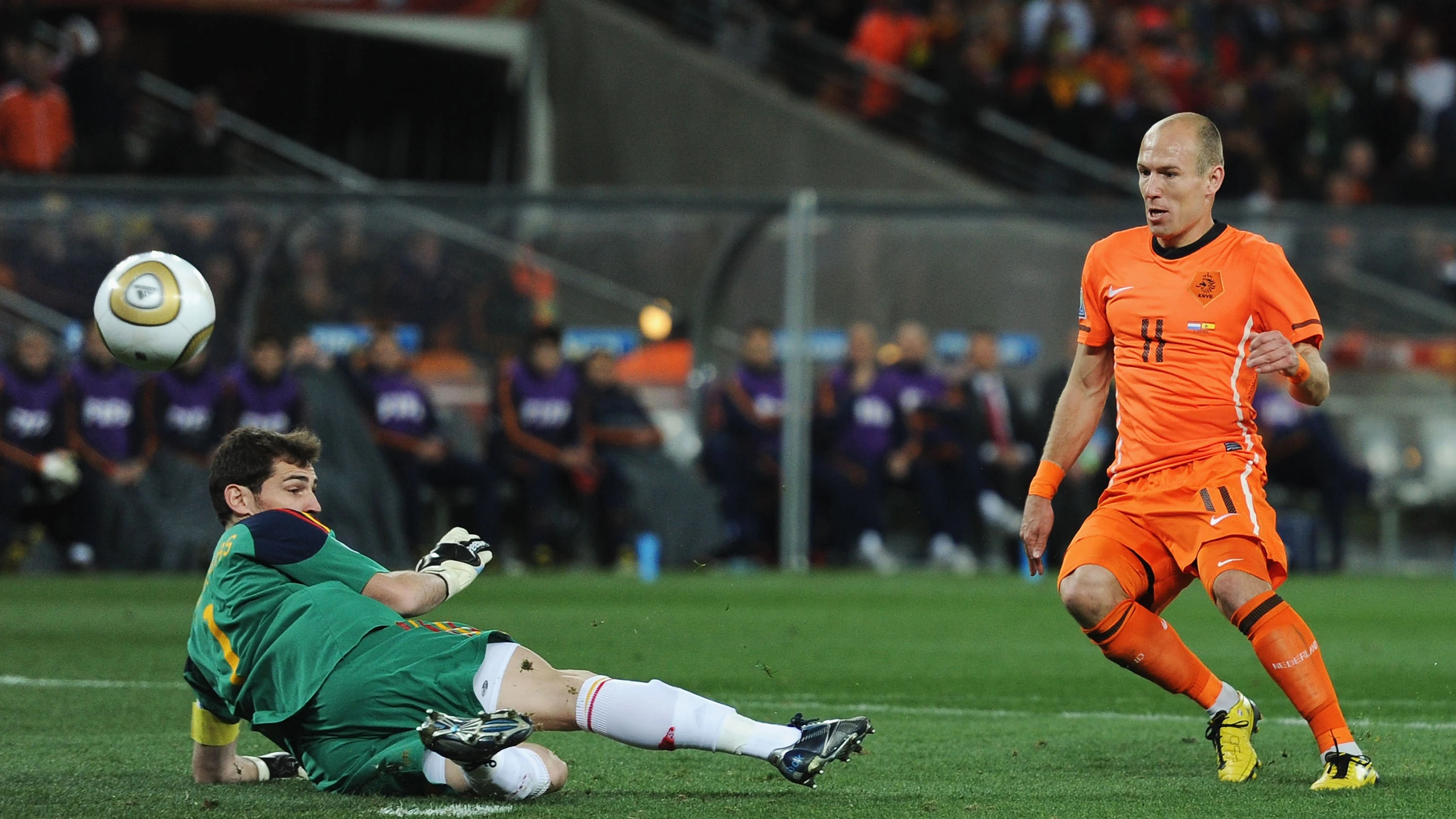 La famosa parada de Casillas a Robben en la final del Mundial de Sudáfrica.