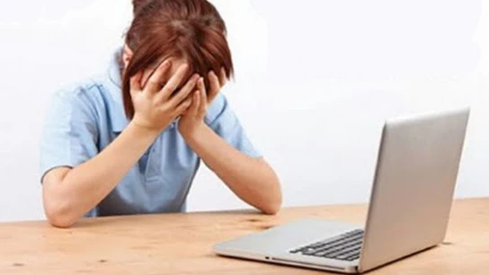 Acoso a través de internet Acoso a través de internet