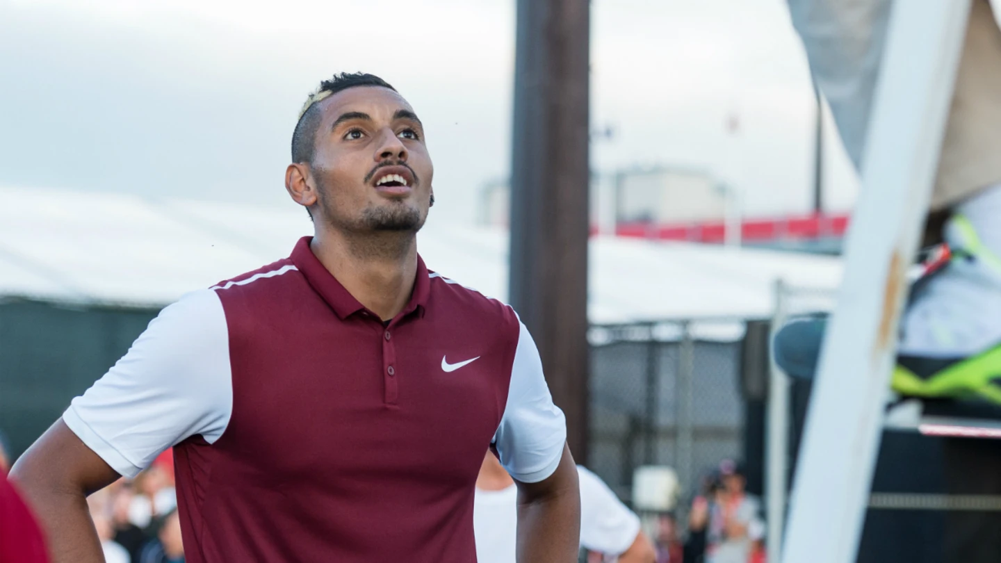 Kyrgios, con la mirada perdida Kyrgios, con la mirada perdida