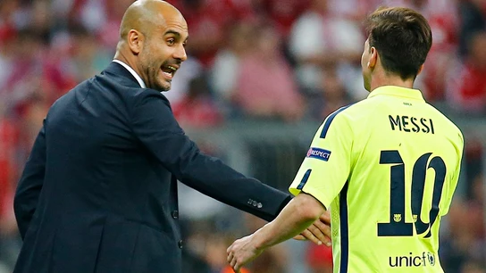 Guardiola saluda a Messi en un Barça-Bayern de Champions Guardiola saluda a Messi en un Barça-Bayern de Champions