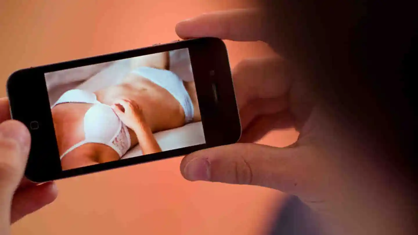 Escena de 'sexting' Sexting
