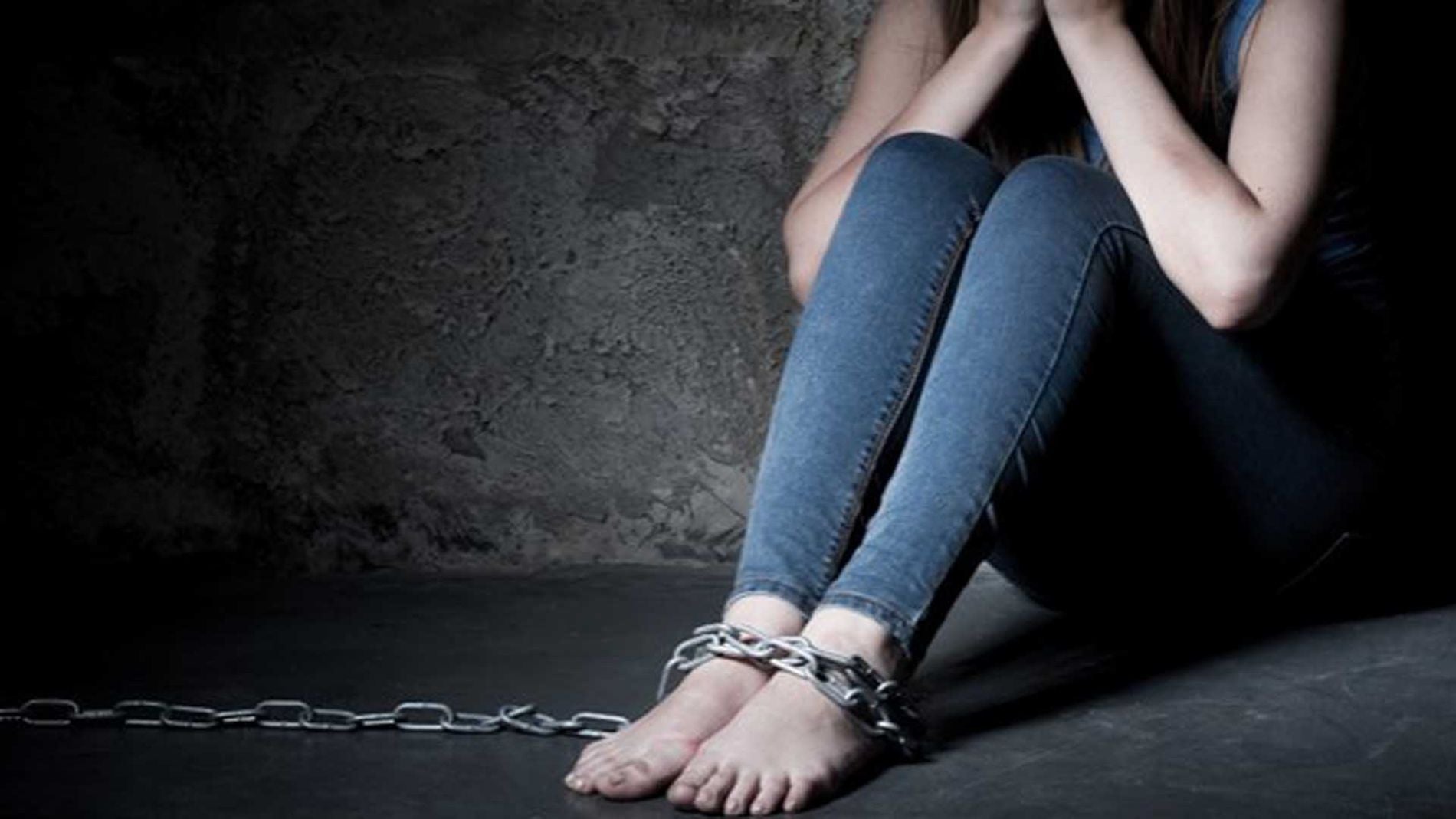 Una mujer relata el horror vivido durante 30 años como esclava sexual