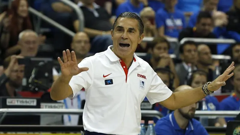 El seleccionador nacional Sergio Scariolo durante el partido 