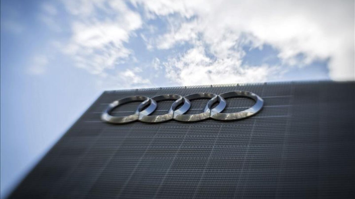 Logotipo de Audi en un concesionario de Fr&aacute;nforct, Alemania