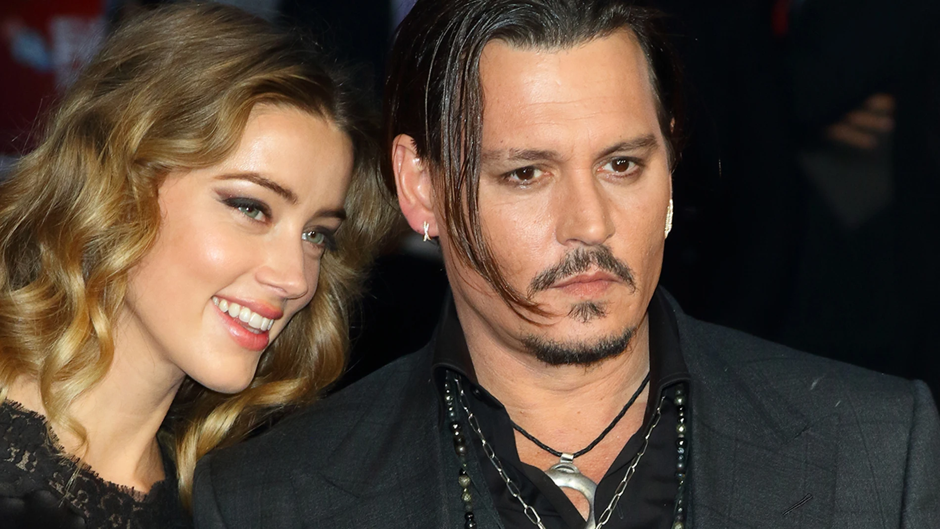 Johnny Depp junto a Amber Heard