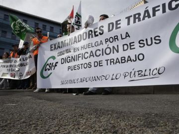 Una de las concentraciones de los examinadores de tráfico Una de las concentraciones de los examinadores de tráfico