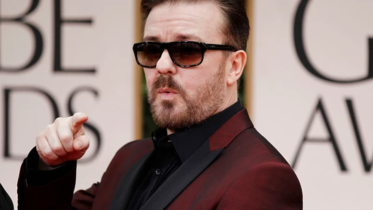 Ricky Gervais en la alfombra roja de 2011 Ricky Gervais en la alfombra roja de 2011