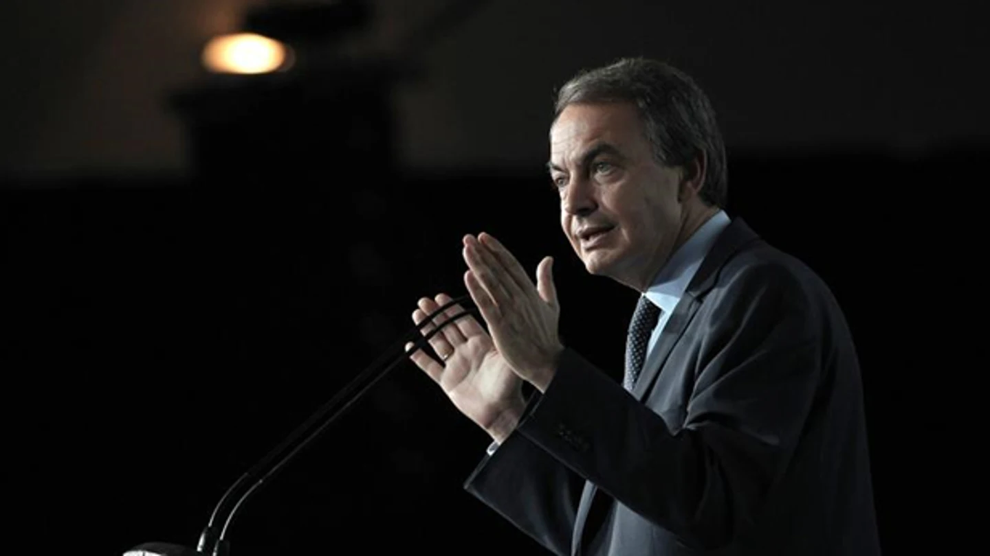 José Luis Rodríguez Zapatero pronunciando un discurso José Luis Rodríguez Zapatero pronunciando un discurso