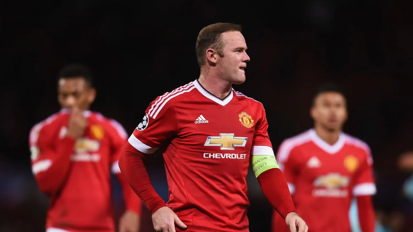 Rooney se lamenta tras el partido ante el PSV Rooney se lamenta tras el partido ante el PSV