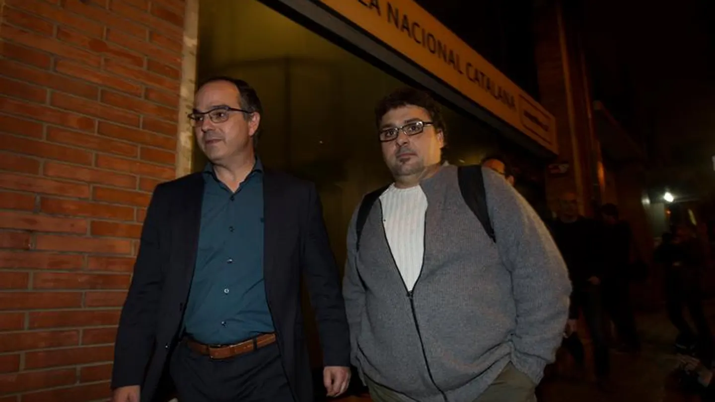 El diputado de JXSi Jordi Turull y el de la CUP Hugo Alvira El diputado de JXSi Jordi Turull y el de la CUP Hugo Alvira
