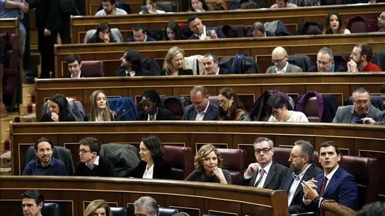 El Congreso facilita un vehículo oficial con conductor a cada uno de los nueve miembros de la Mesa El Congreso facilita un vehículo oficial con conductor a cada uno de los nueve miembros de la Mesa