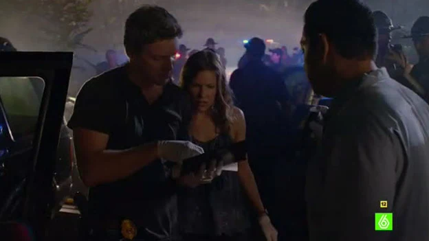 Callie y Jim intentan encontrar con vida al bebé de Valerie Callie y Jim intentan encontrar con vida al bebé de Valerie