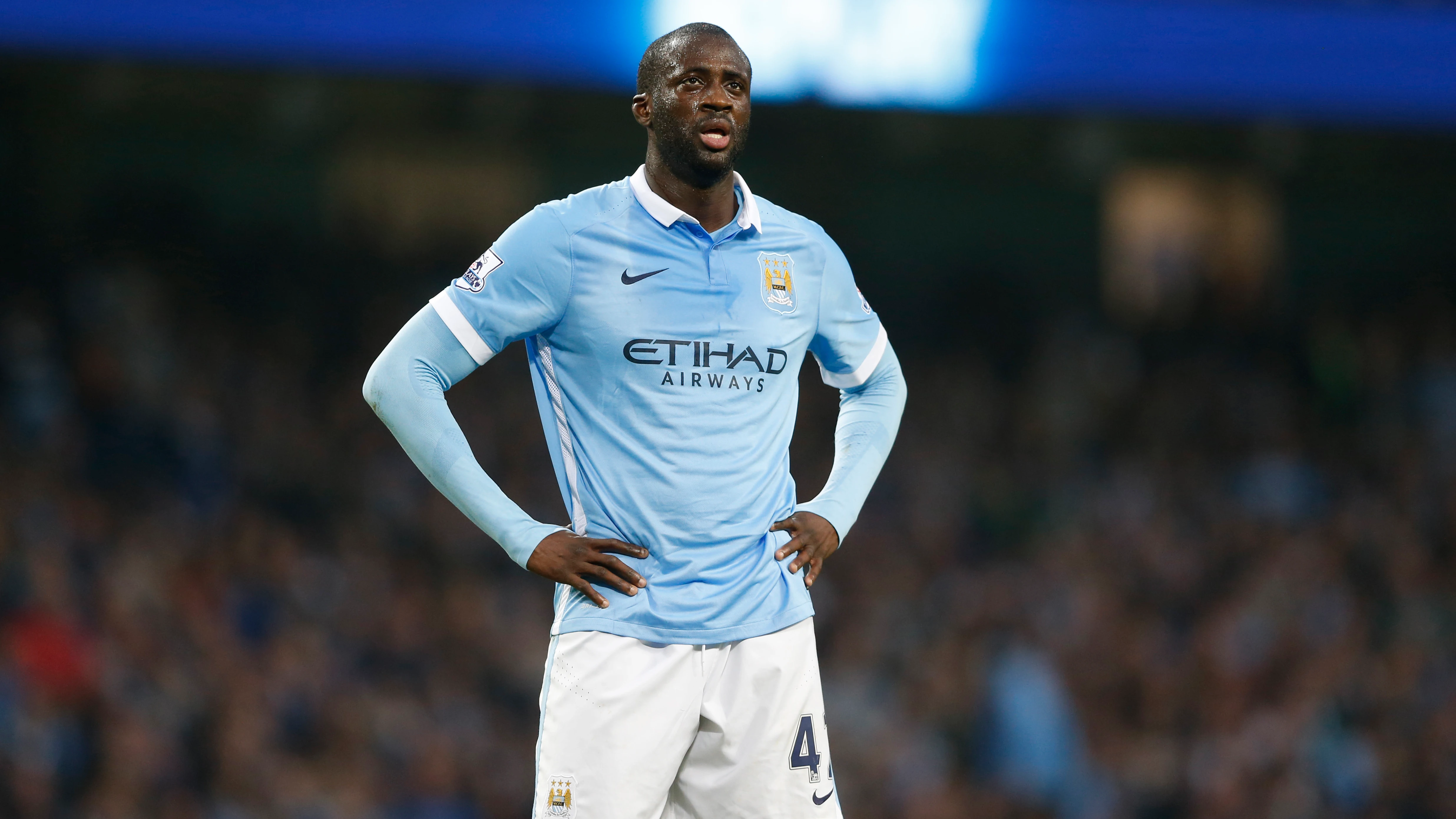 Touré Yaya durante un partido con el Manchester City