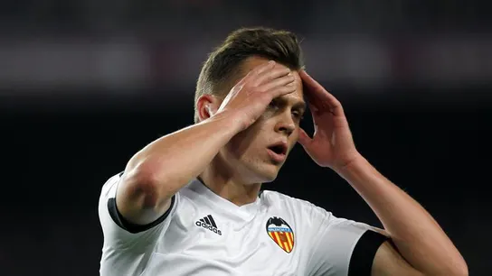 Cheryshev lamenta una ocasión en el Camp Nou Cheryshev lamenta una ocasión en el Camp Nou
