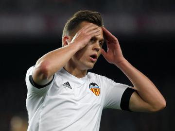 Cheryshev lamenta una ocasión en el Camp Nou Cheryshev lamenta una ocasión en el Camp Nou