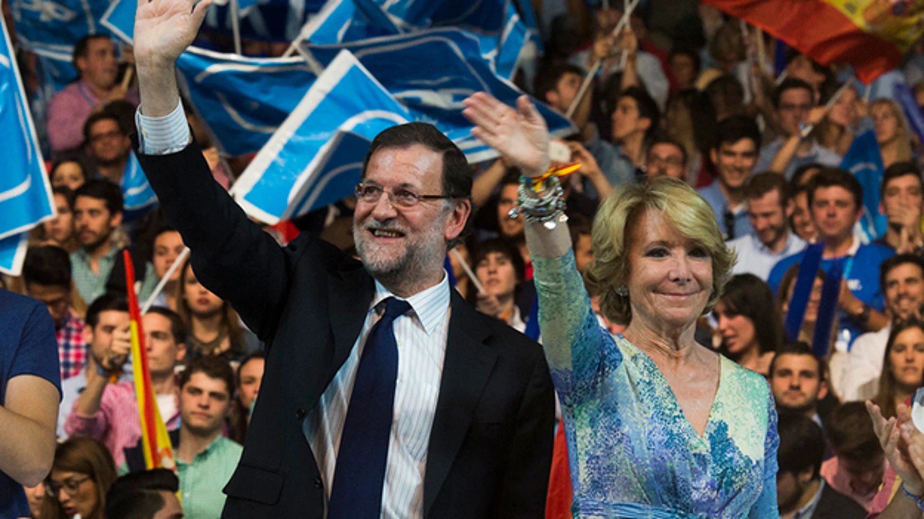 Mariano Rajoy y Esperanza Aguirre durante un acto electoral (Archivo)