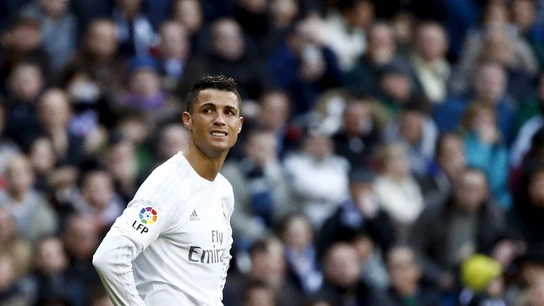 Cristiano Ronaldo lamenta una ocasión fallada ante el Atlético Cristiano Ronaldo lamenta una ocasión fallada ante el Atlético