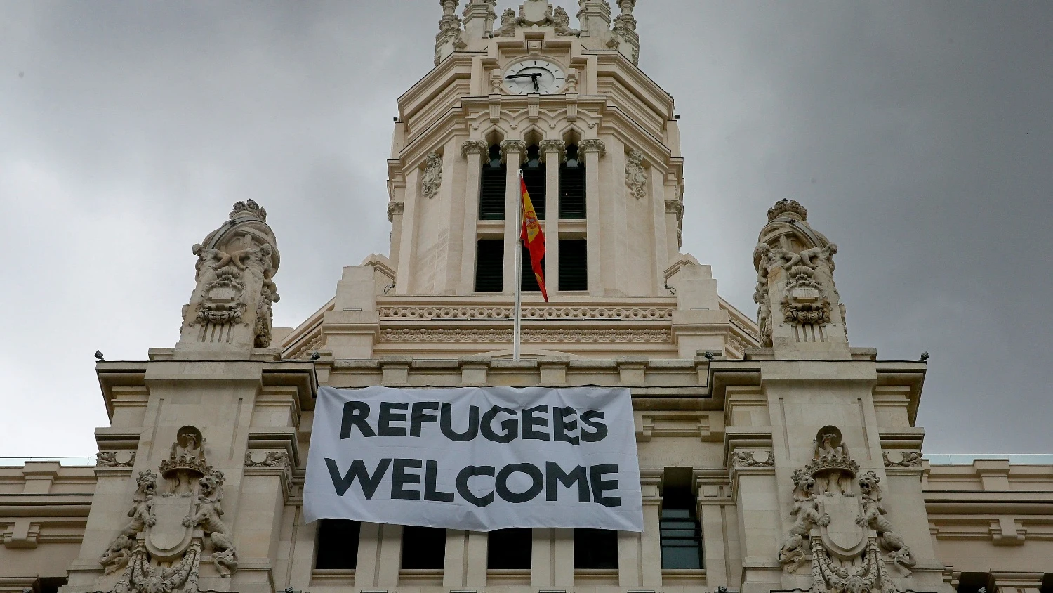 Pancarta refugiados en Madrid