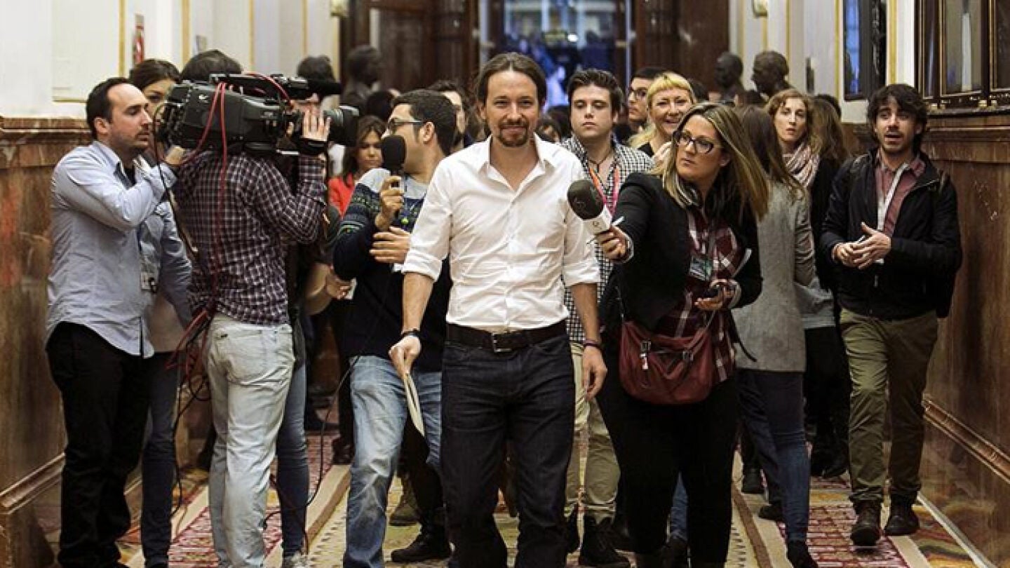 Pablo Iglesias en los pasillos del Congreso