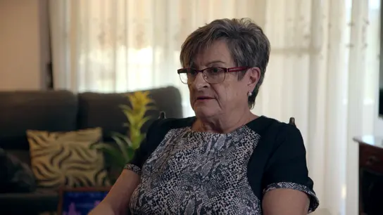 Isabel Vique, una abuela que cuida de sus dos nietos Isabel Vique, una abuela que cuida de sus dos nietos