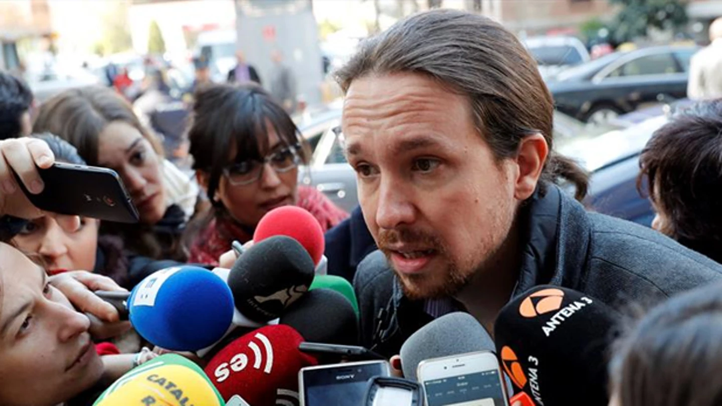 Pablo Iglesias habla con los medios Pablo Iglesias habla con los medios
