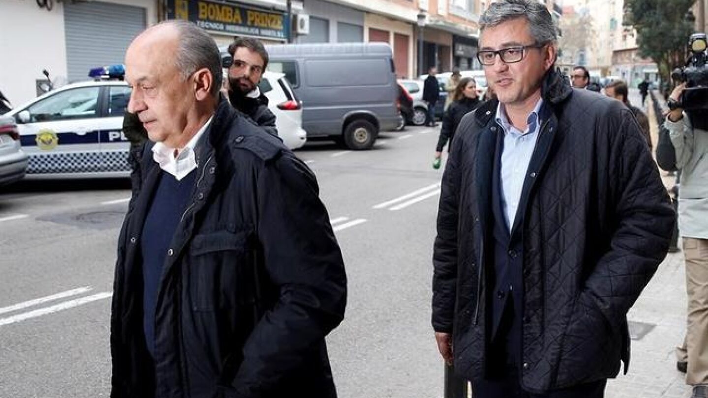 El concejal Crist&oacute;bal Grau y el exconcejal Francisco Lled&oacute;