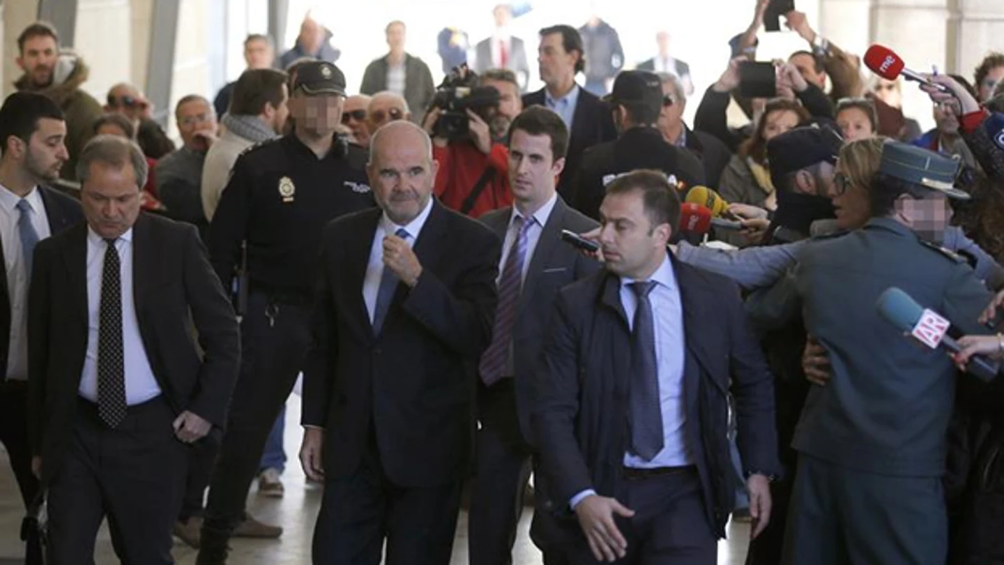 Manuel Chaves llega a los juzgados a declarar Manuel Chaves llega a los juzgados a declarar