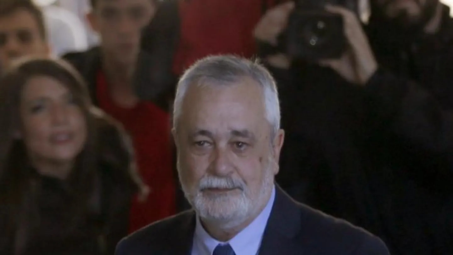 José Antonio Griñán llega al juzgado José Antonio Griñán llega al juzgado