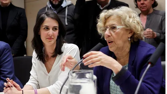 Rita Maestre junto a Manuela Carmena Rita Maestre junto a Manuela Carmena