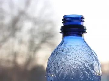 Botella de plástico Botella de plástico